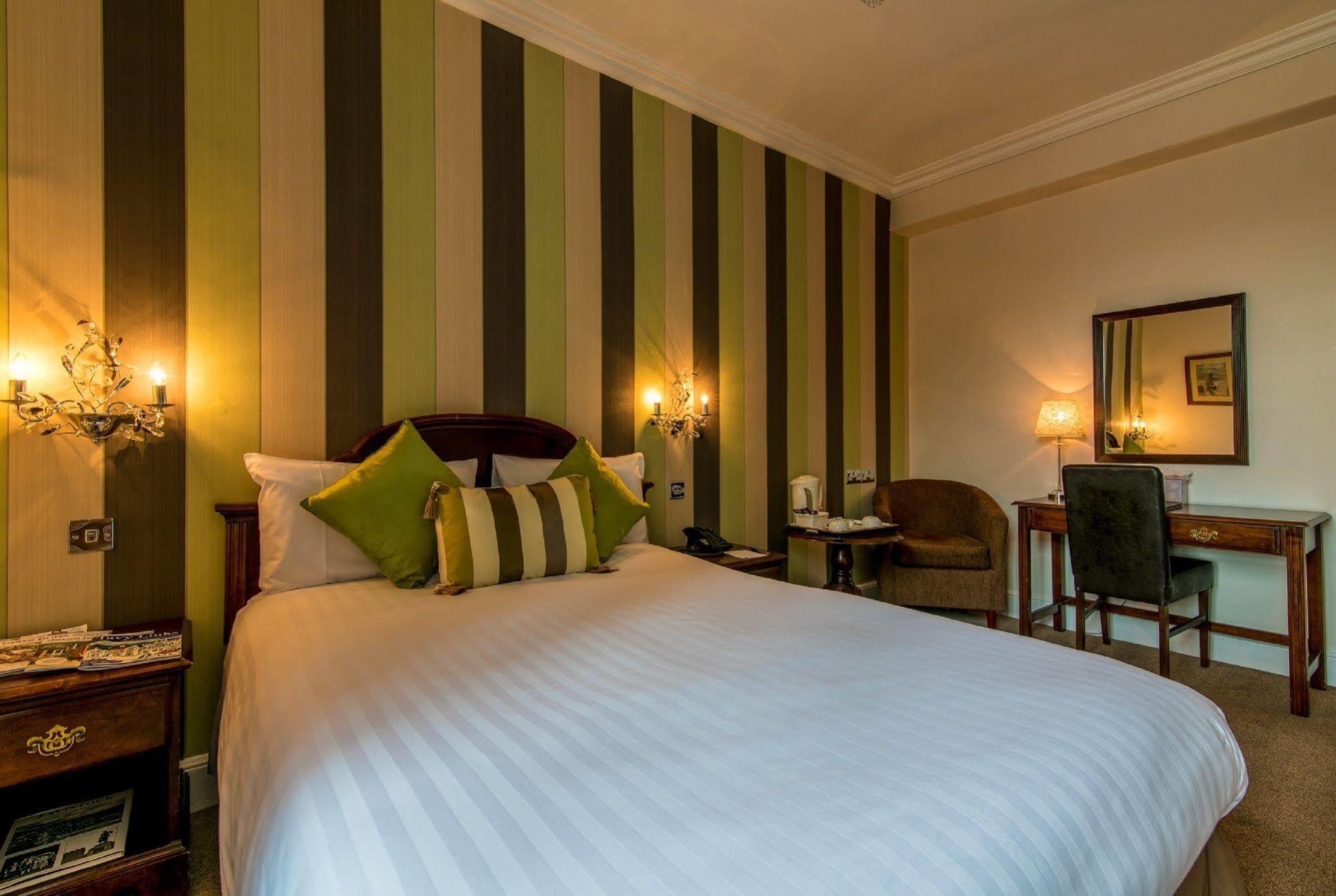 Bedford Hotel Tavistock  Kültér fotó